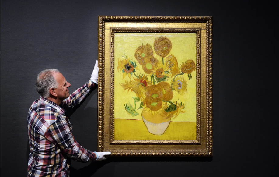 04 reasons to use Phenikaa LED lights in art spaces